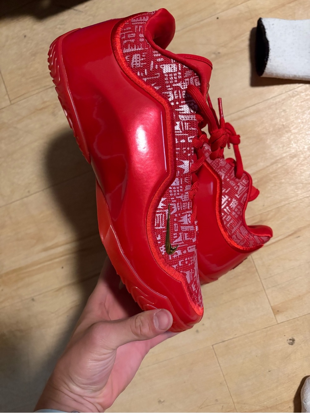 Lebron 23 - Picture 3 of 5